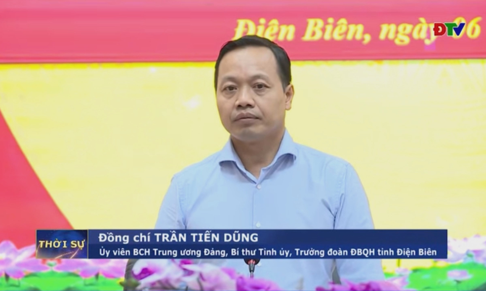 B&iacute; thư Tỉnh ủy Trần Tiến Dũng l&agrave;m việc với ng&agrave;nh N&ocirc;ng nghiệp v&agrave; M&ocirc;i trường tỉnh Điện Bi&ecirc;n