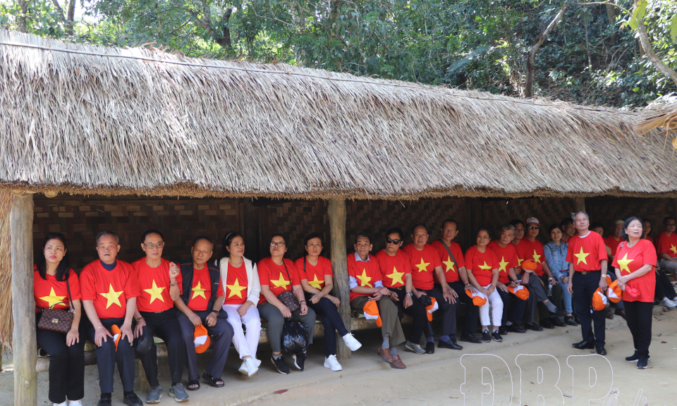 Viết trang sử mới