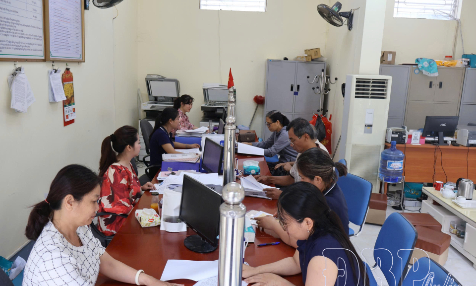 Chuyển đổi ph&ograve;ng c&ocirc;ng chứng  thận trọng, đ&uacute;ng quy định