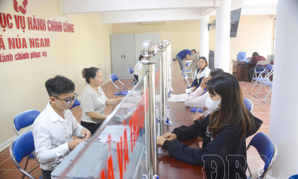 Ảnh minh họa của bài nguồn «Điều động, tăng cường 30 công chức, viên chức cấp tỉnh về hỗ trợ cấp xã». Ảnh: Báo và Phát thanh, Truyền hình Điện Biên (hiển thị trực tiếp từ trang nguồn)